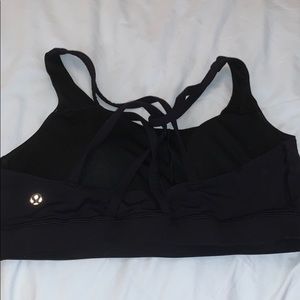 black lululemon energy bra size 8